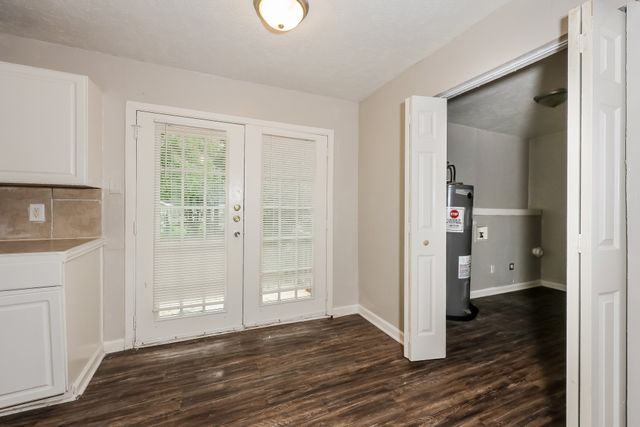 1504 Valley View Street, Mesquite, TX 75149