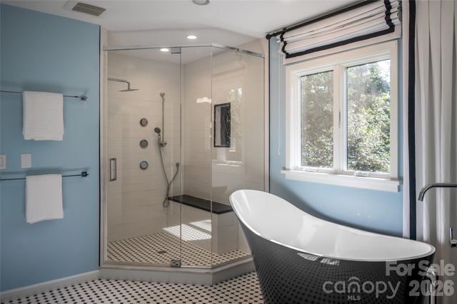 6 Deerfield Road, Asheville, NC 28803