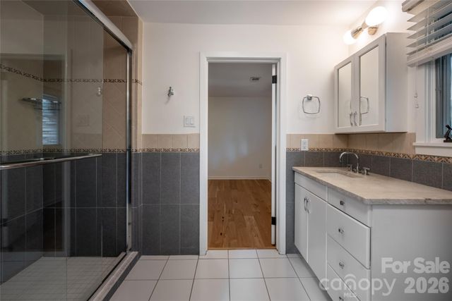 6 Deerfield Road, Asheville, NC 28803