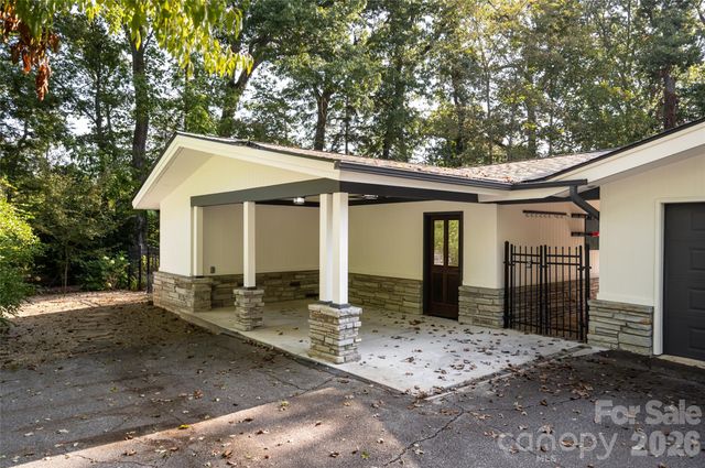 6 Deerfield Road, Asheville, NC 28803