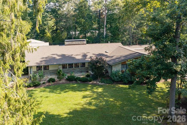 6 Deerfield Road, Asheville, NC 28803
