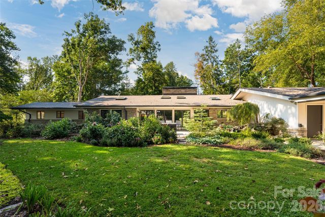 6 Deerfield Road, Asheville, NC 28803