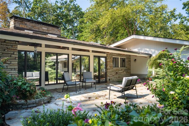 6 Deerfield Road, Asheville, NC 28803