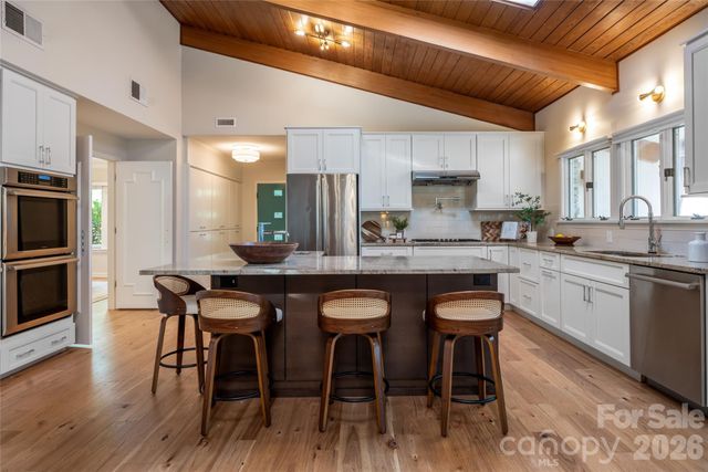 6 Deerfield Road, Asheville, NC 28803