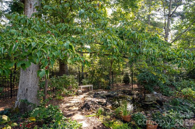 6 Deerfield Road, Asheville, NC 28803