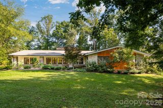 6 Deerfield Road, Asheville, NC 28803