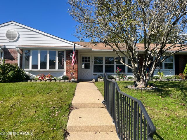 1023B Shetland Drive B, Lakewood, NJ 08701