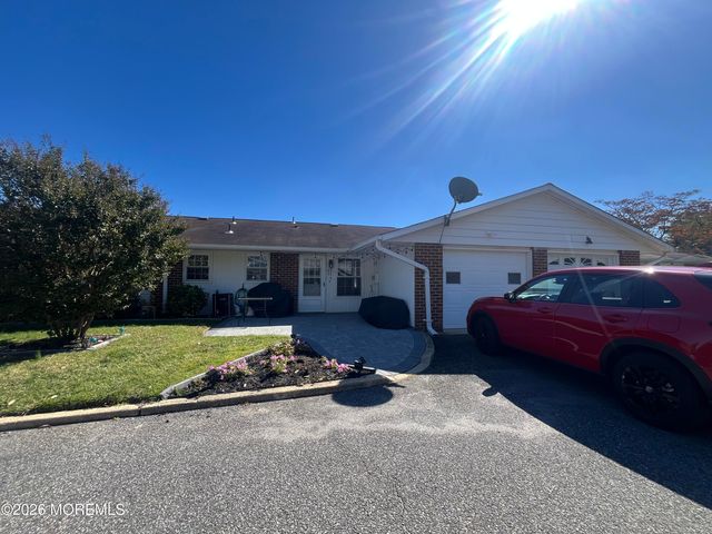 1023B Shetland Drive B, Lakewood, NJ 08701