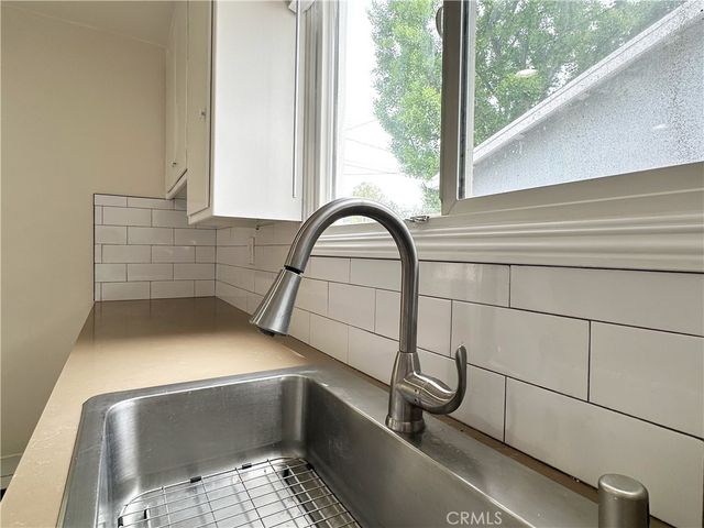 24113 Hartland, West Hills, CA 91307