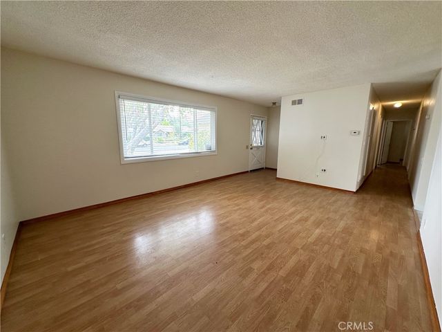 24113 Hartland, West Hills, CA 91307