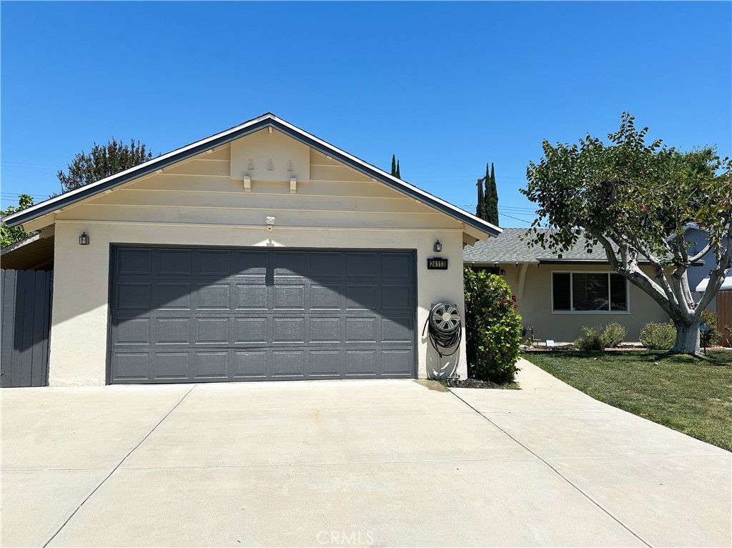 24113 Hartland, West Hills, CA 91307