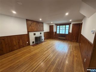 323 Bridge Plaza, Fort Lee, NJ 07024