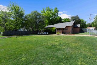 500 W Marshall Ave, Gladewater, TX 75647