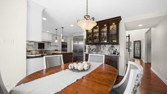 1149 Royal Dublin Lane, Dyer, IN 46311