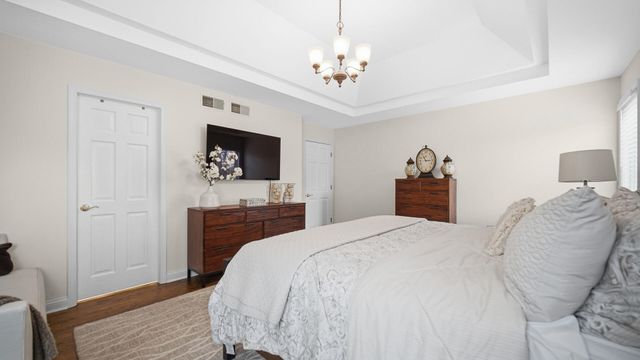 1149 Royal Dublin Lane, Dyer, IN 46311