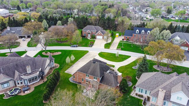 1149 Royal Dublin Lane, Dyer, IN 46311