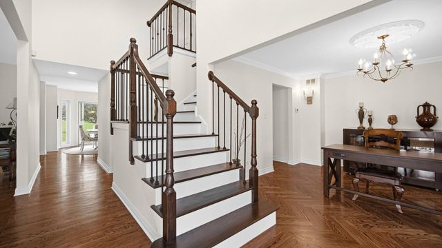 1149 Royal Dublin Lane, Dyer, IN 46311