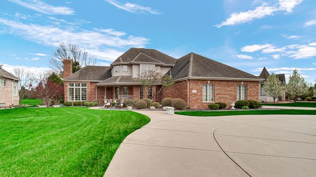 1149 Royal Dublin Lane, Dyer, IN 46311