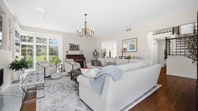 1149 Royal Dublin Lane, Dyer, IN 46311