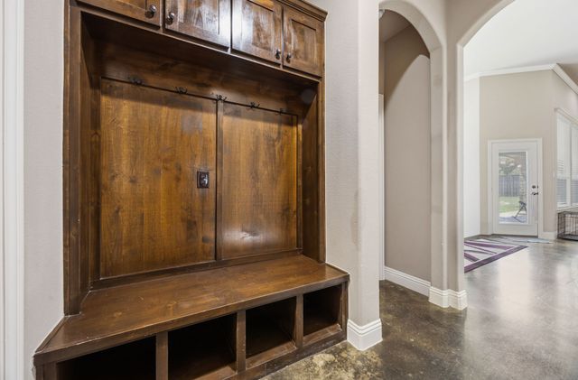 6621 Singleton Road, Midlothian, TX 76065