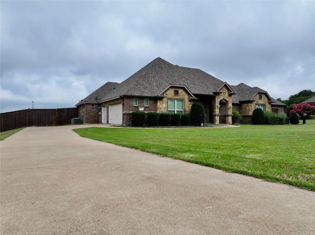 6621 Singleton Road, Midlothian, TX 76065