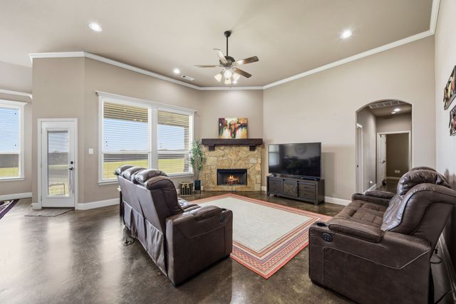 6621 Singleton Road, Midlothian, TX 76065