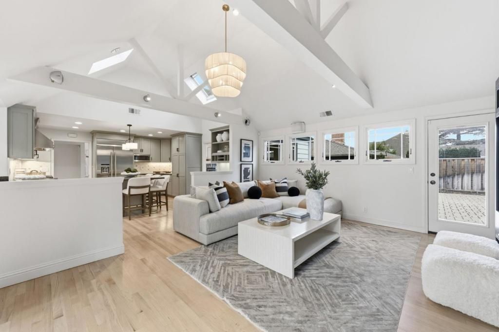 Image 14 of property listing at 16508 Oleander Avenue, Los Gatos, CA 95032