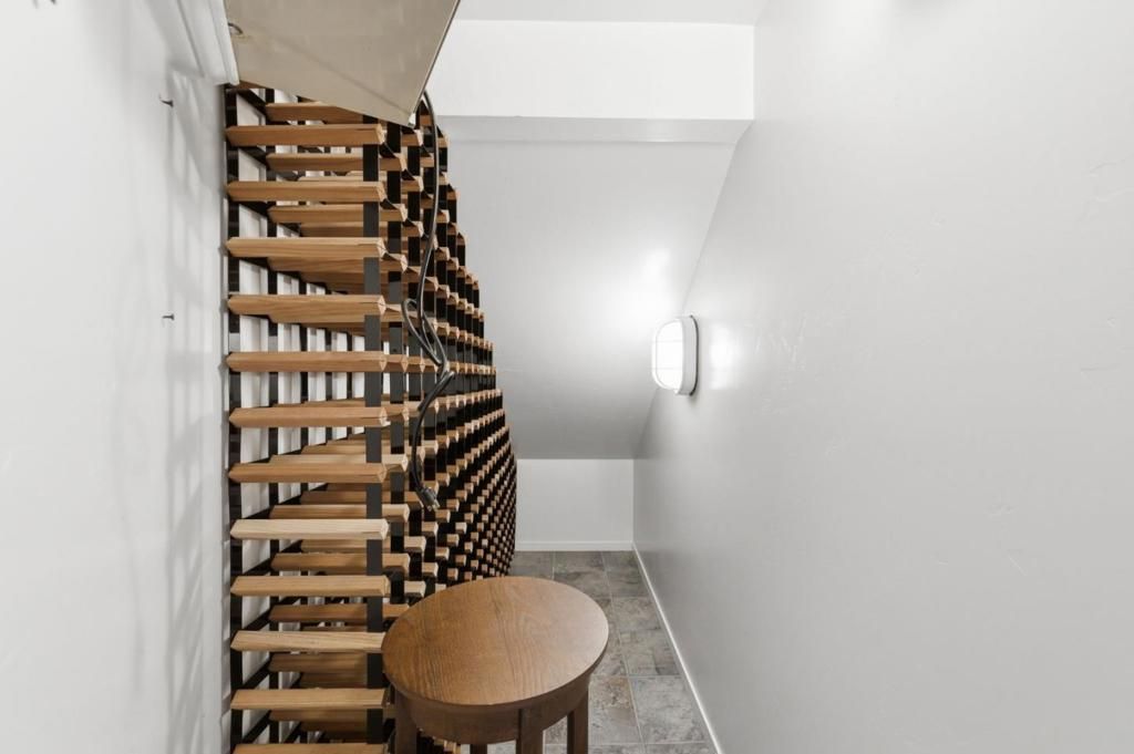 Image 21 of property listing at 16508 Oleander Avenue, Los Gatos, CA 95032