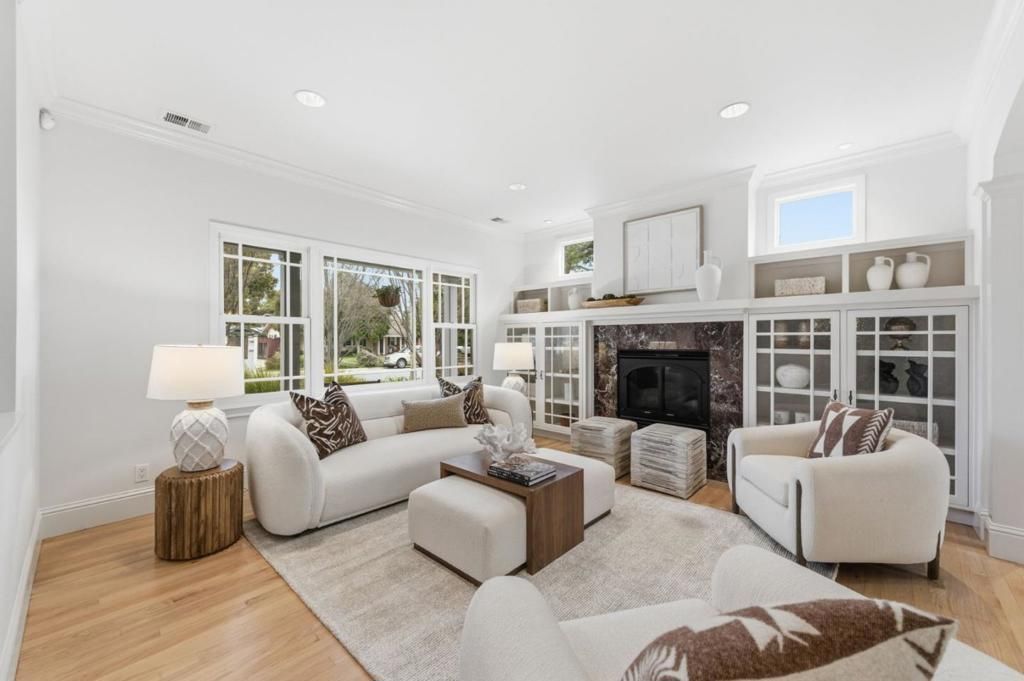 Image 3 of property listing at 16508 Oleander Avenue, Los Gatos, CA 95032