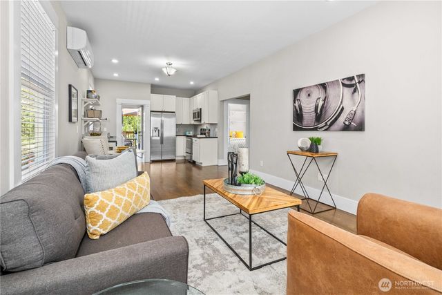 8084 Falls Avenue SE, Snoqualmie, WA 98065