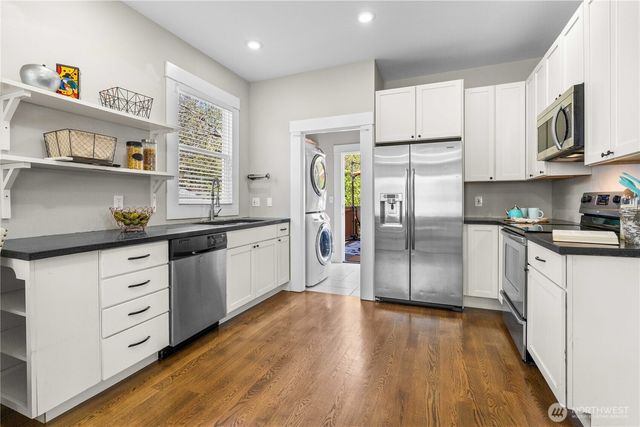 8084 Falls Avenue SE, Snoqualmie, WA 98065