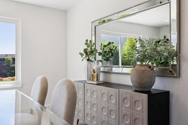 284 Avocet Court, Foster City, CA 94404