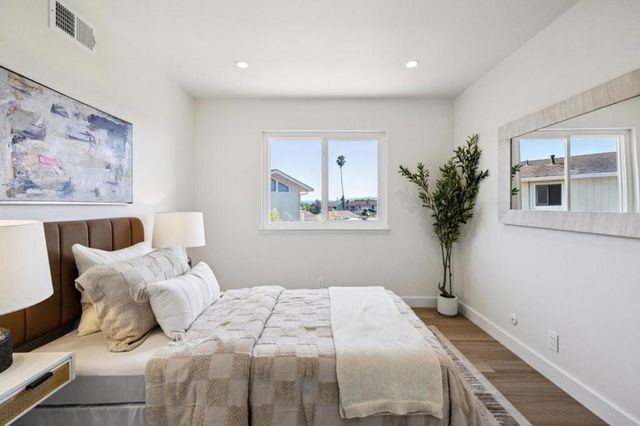284 Avocet Court, Foster City, CA 94404