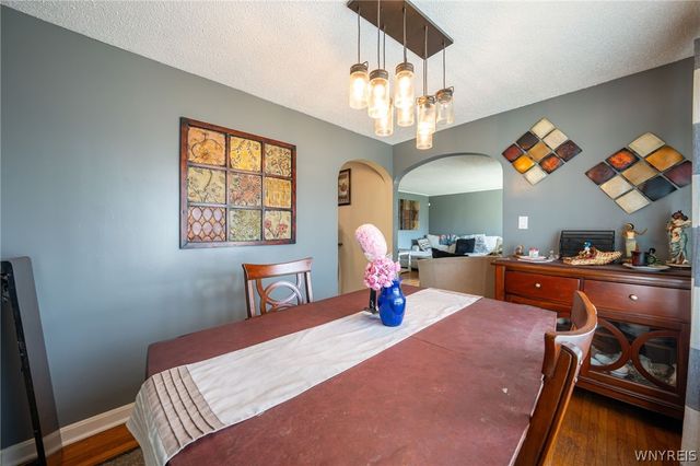 84 Alpine Place, Cheektowaga, NY 14225