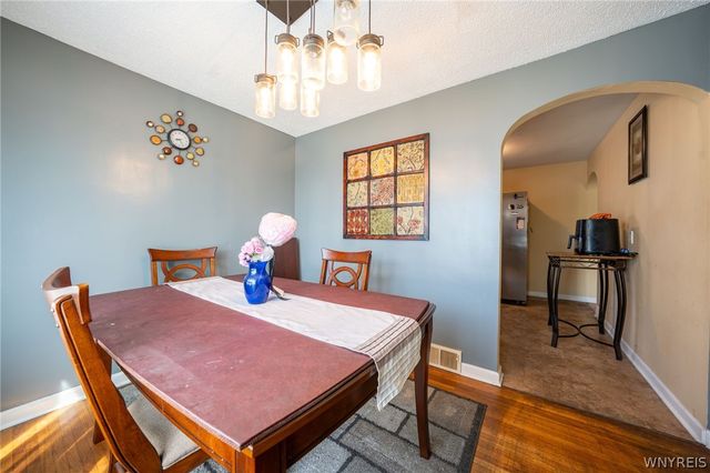 84 Alpine Place, Cheektowaga, NY 14225