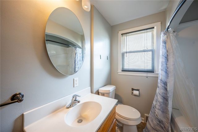 84 Alpine Place, Cheektowaga, NY 14225