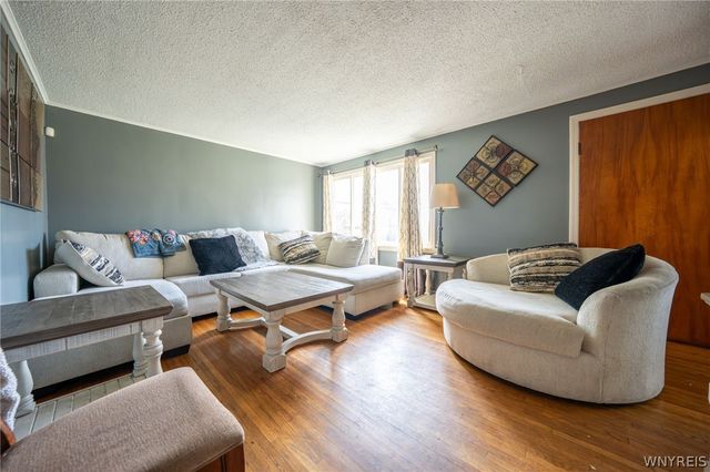 84 Alpine Place, Cheektowaga, NY 14225