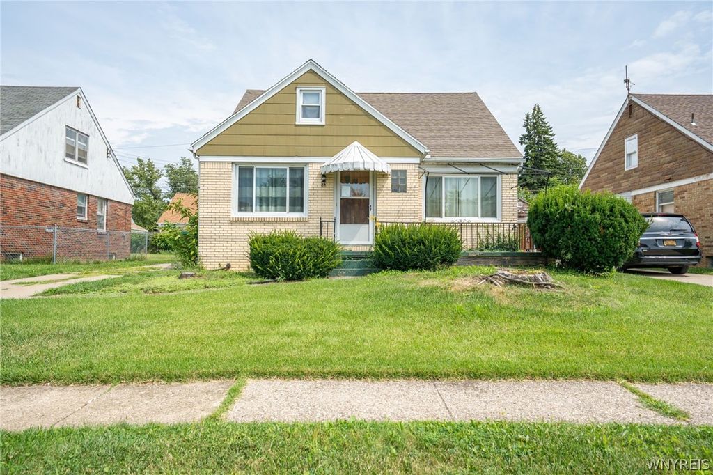 84 Alpine Place, Cheektowaga, NY 14225