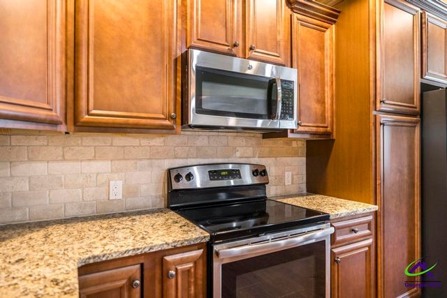 110 Regency Court, Warner Robins, GA 31088
