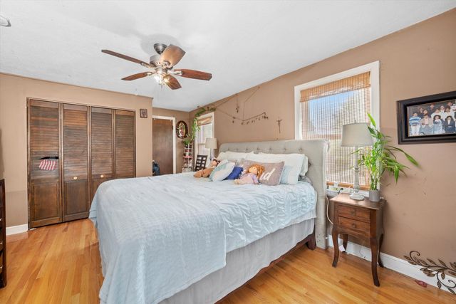 9141 S Albany Avenue S, Evergreen Park, IL 60805