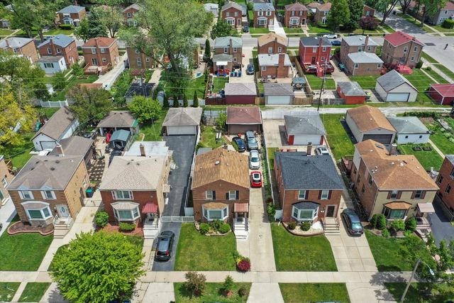 9141 S Albany Avenue S, Evergreen Park, IL 60805