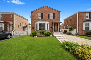 9141 S Albany Avenue S, Evergreen Park, IL 60805