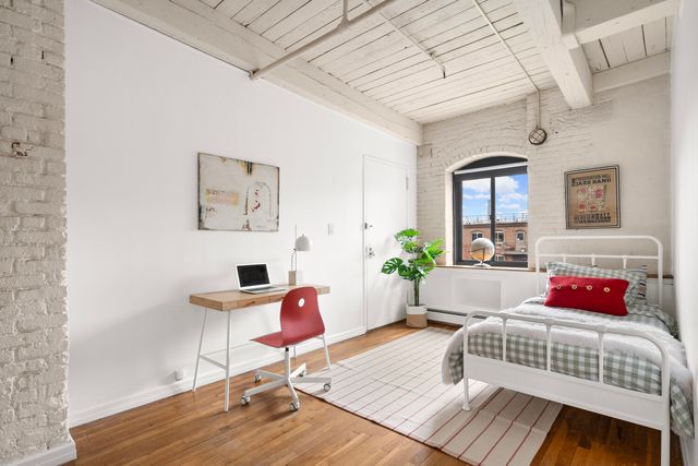 420 12TH Street F3L, New York City, NY 11215