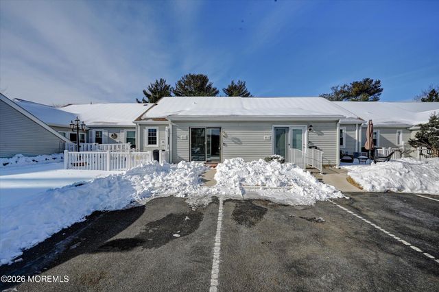 80 Parkway Drive D, Freehold, NJ 07728