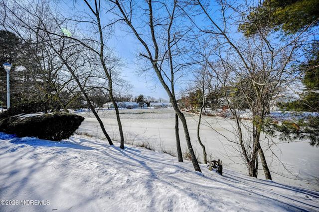 80 Parkway Drive D, Freehold, NJ 07728