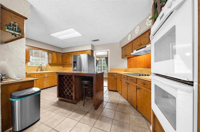 15856 Dewberry Lane, Conroe, TX 77302