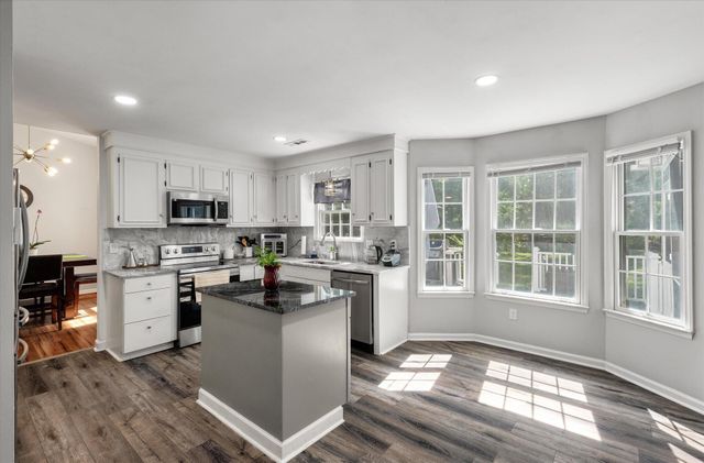 7 Lochmore Terrace, Charleston, SC 29414