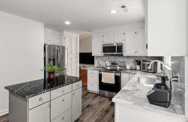 7 Lochmore Terrace, Charleston, SC 29414