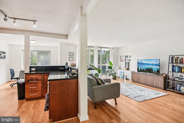 7333 NEW HAMPSHIRE AVE #311 S, Takoma Park, MD 20912