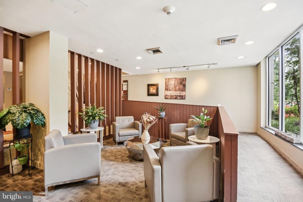 7333 NEW HAMPSHIRE AVE #311 S, Takoma Park, MD 20912